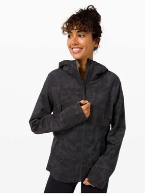 Lululemon Break A Trail Waterproof Jacket Camo Sz 4 Like New